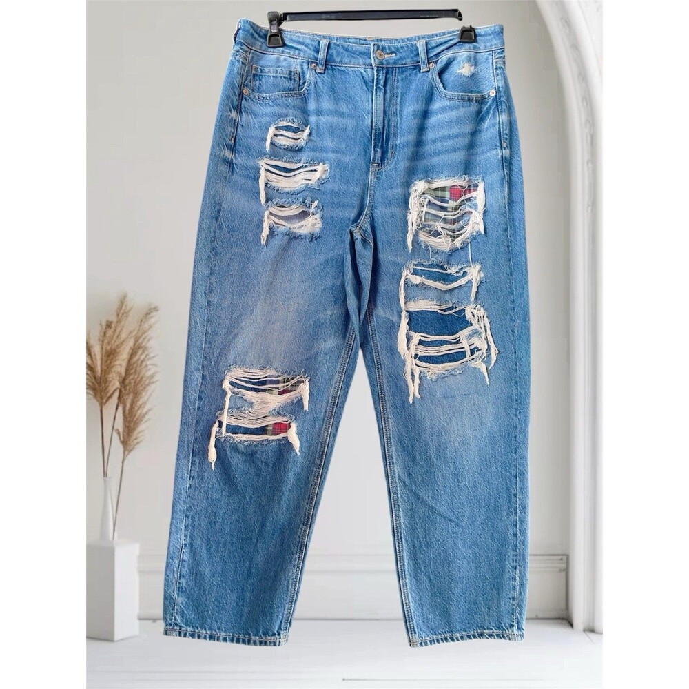 American Eagle Mom Straight Leg Women’s Sz 16 High-Rise Ankle Distressed Jeans